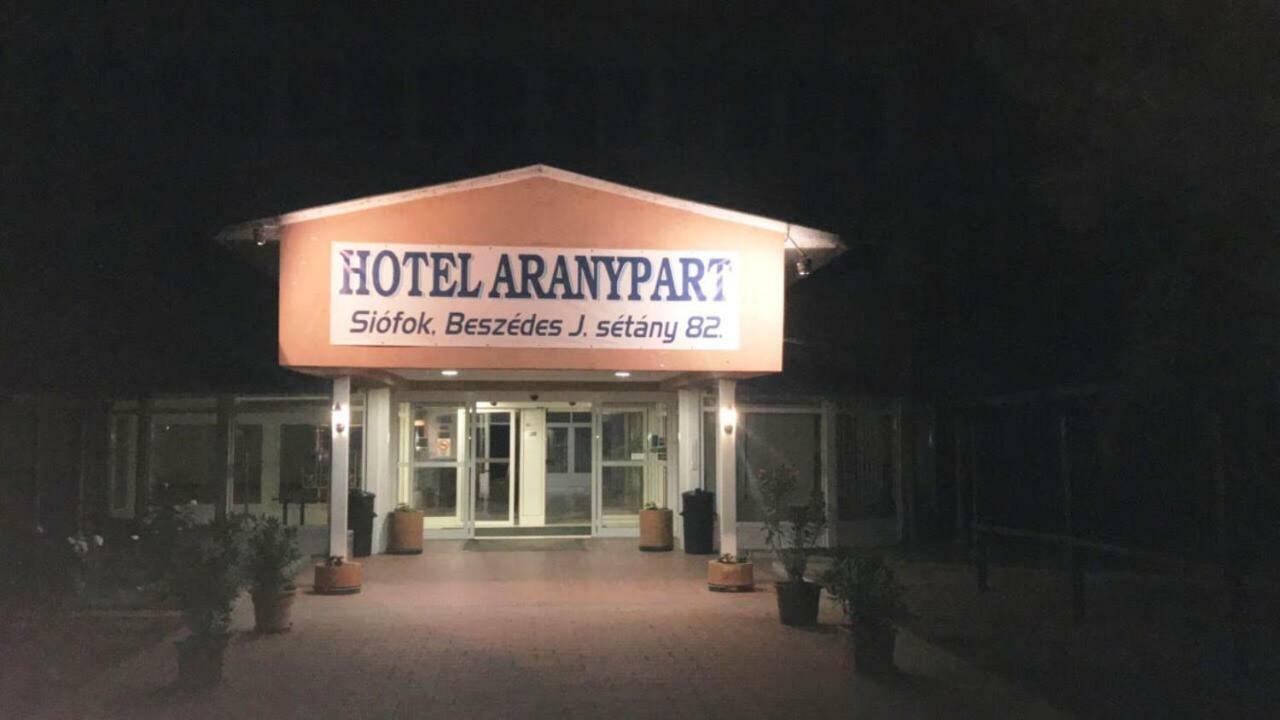 Aranypart Hotel 希欧福克 外观 照片