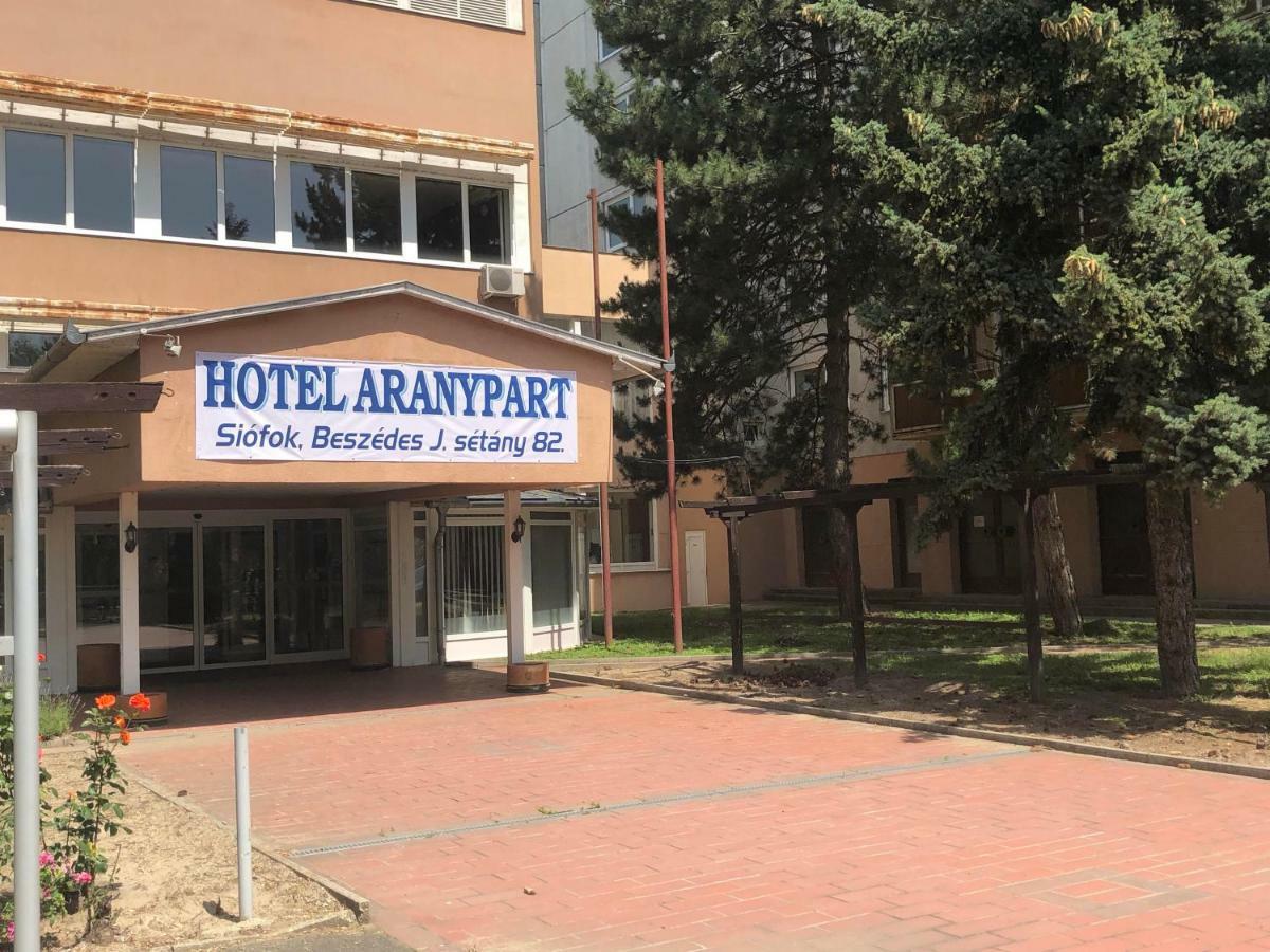 Aranypart Hotel 希欧福克 外观 照片