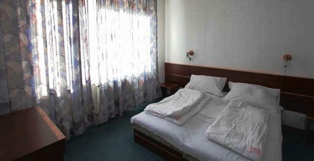 Aranypart Hotel 希欧福克 外观 照片