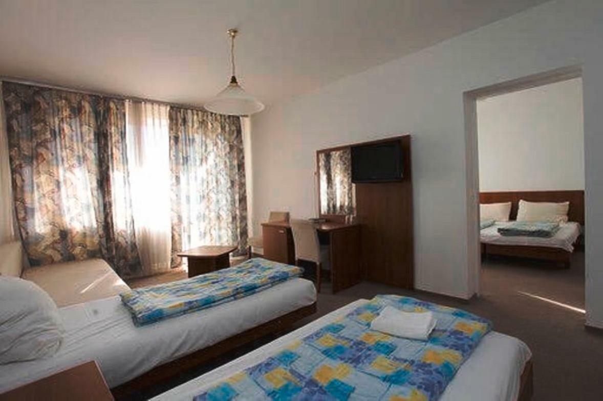 Aranypart Hotel 希欧福克 外观 照片